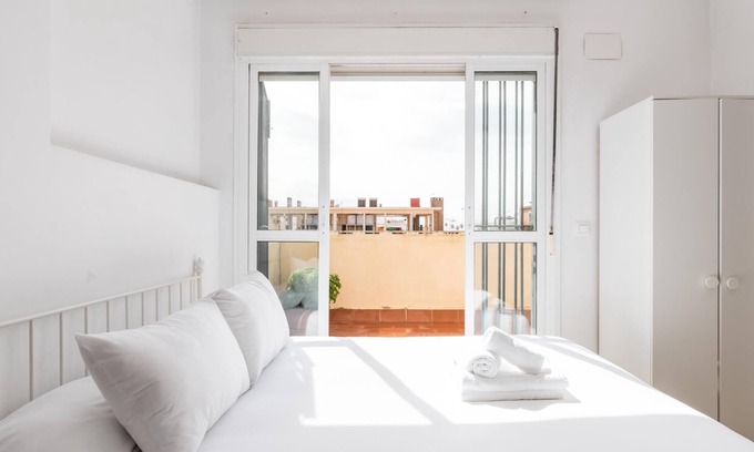 Triana Apartment | Holi-Rent Resitur Private Apartment in Duplex Penthouse next to Plaza de Cuba