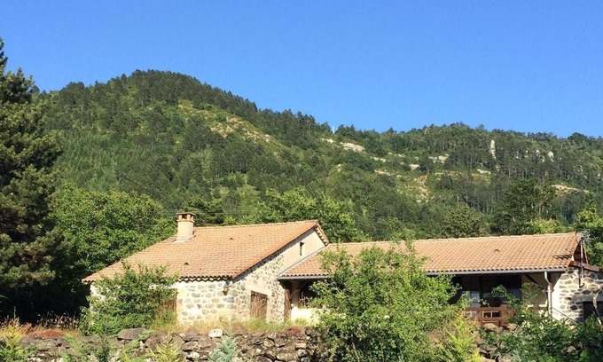 Saint-Etienne-de-Boulogne House | Holiday house: Detached house, located in southern Ardèche.
