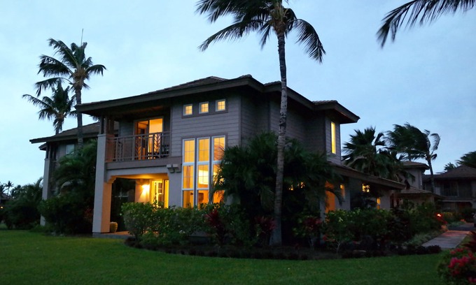 Waikoloa House | Holiday 4-nt sale! Colony Villas quiet redone end unit. Tropical views, 90 golf!