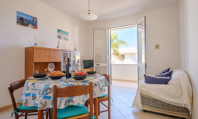 Torre dell'Orso House | Holiday Accommodation "Villetta Libeccio" with A/C and Wi-Fi