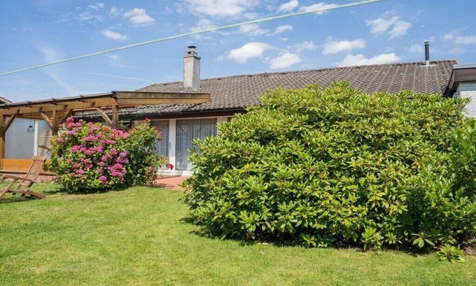 Busumer Deichhausen House | Holiday apartment with 3 bedrooms