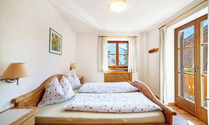 Montechiaro Apartment | Holiday Apartment "Hof am Schloss Enzian" with Mountain View and Wi-Fi