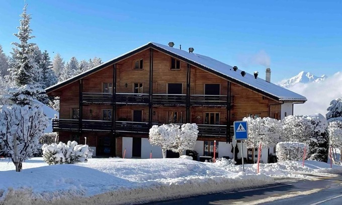 Lens Apartment | Holiday apartment Crans-Montana (Ort) for 1 - 4 persons with 2 bedrooms - Holiday apartment