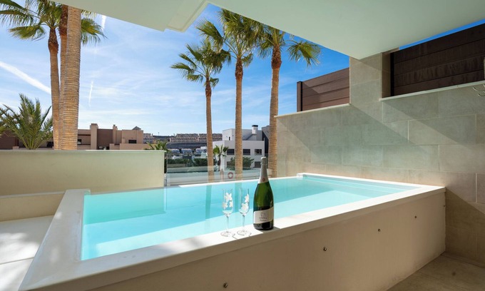 Mijas Apartment | Holiday Apartment "Azalea 471" with Pool, Terraces & Wi-Fi