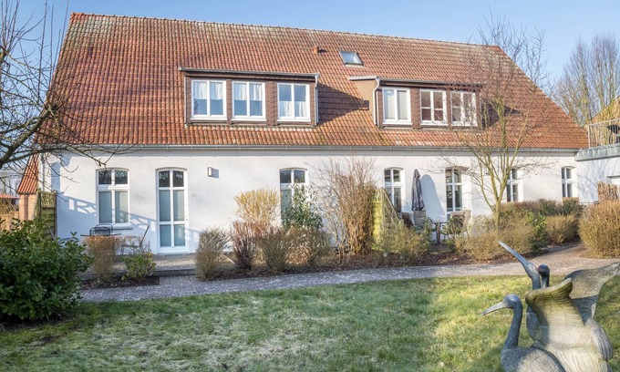 Muritz Apartment | Holiday Apartment "Müritzsee" with Private Terrace & Wi-Fi
