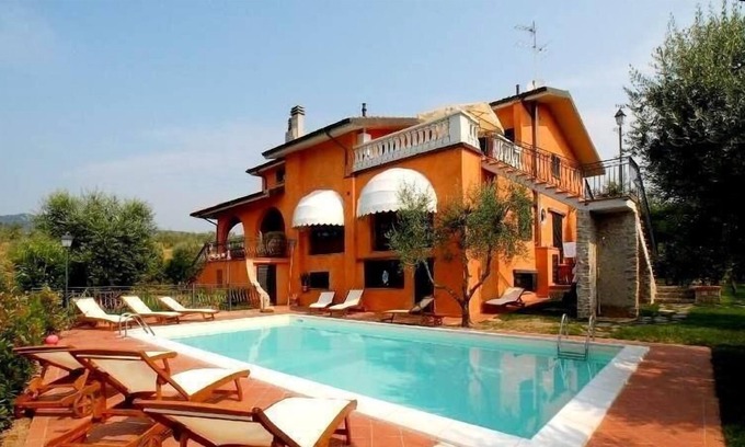Massa Apartment | Holiday apartment Massa e Cozzile for 1 - 4 persons with 1 bedroom - Twin house