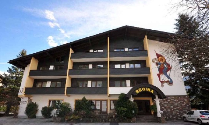Zell am Ziller Apartment | Holiday apartment with balcony and internet in the ski resort