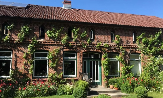 Stakendorf Apartment | Holiday apartment 2 in the Maaßen country house