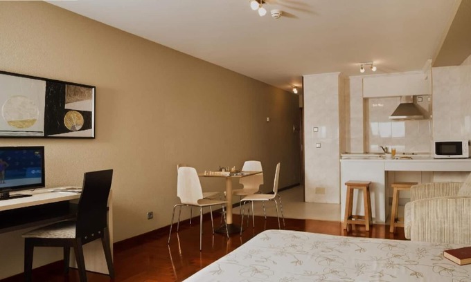 Elvina Apartment | Holiday apartment A Coruña for 1 - 3 persons - Holiday apartment