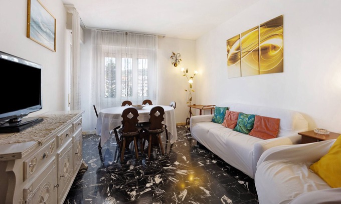 Arma di Taggia Apartment | Holiday Apartment 'B167 Nuvoloni - Arma di Taggia' with 2 Private Balconies