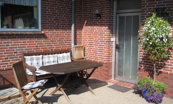 Nordseebad Burhave House | Holiday apartment Burhave for 1 - 2 persons with 1 bedroom - Holiday house