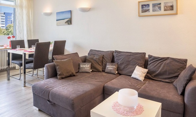 Heiligenhafen Apartment | Holiday Apartment "Ferienpark N3 - 3" with Balcony & Wi-Fi