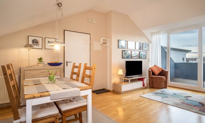 Meckenbeuren Apartment | Holiday Apartment "Schwippl" with Balcony and Wi-Fi