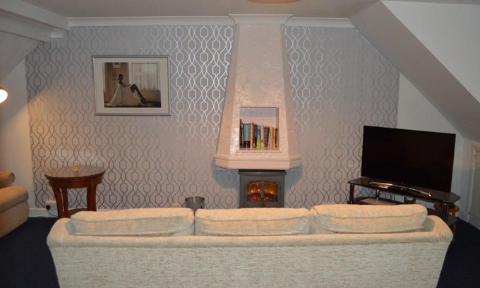Pittencrieff Apartment | Holiday Apartment Dunfermline