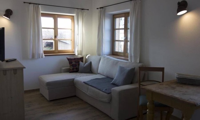 Ebersberg District Apartment | Holiday apartment Emmering for 1 - 2 persons with 1 bedroom - Holiday apartment
