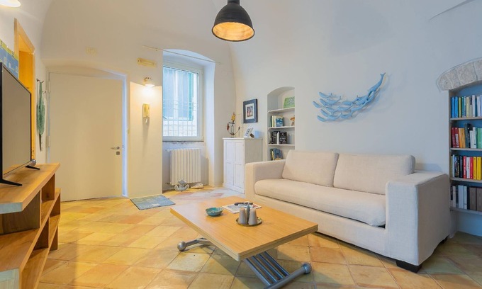 Giovinazzo House | Holiday apartment Giovinazzo for 1 - 4 persons with 2 bedrooms - Holiday house