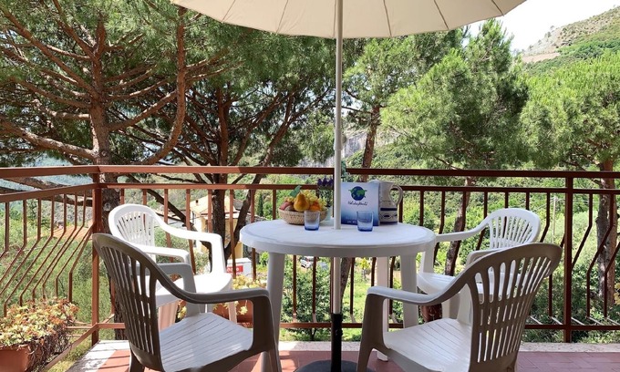 Piazza Apartment | Holiday apartment Deiva Marina for 1 - 4 persons with 2 bedrooms - Holiday apartment