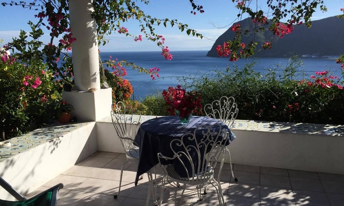 Canneto Apartment | Holiday apartment Lipari (Stadt) for 1 - 4 persons with 2 bedrooms - Row house