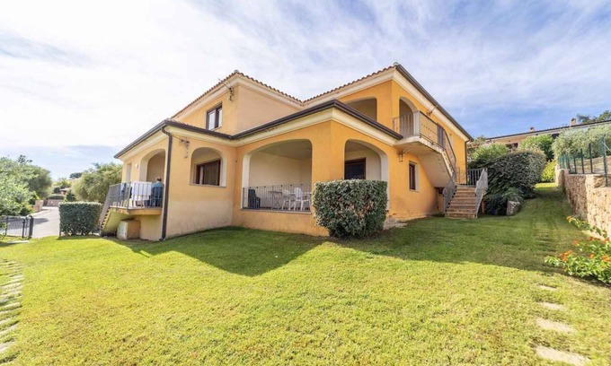 San Teodoro City Centre Apartment | Holiday apartment mit Terrasse
