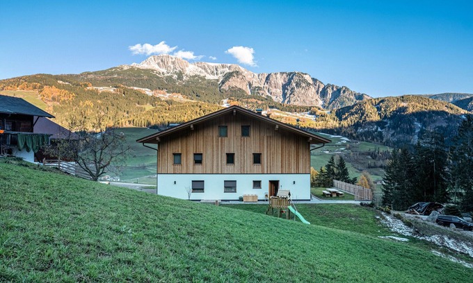 Sarentino Apartment | Holiday Apartment Mittnackerhof Ringelblume with Mountain View, Balcony & Wi-Fi