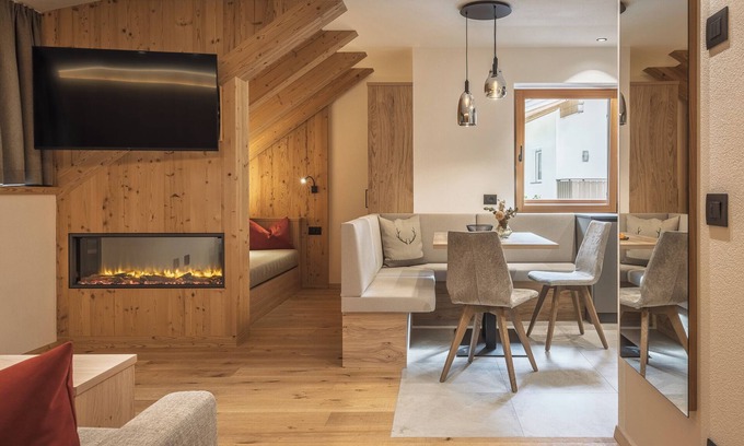 Mantana Apartment | Holiday Apartment "Promberger - Corones" with Balcony, Mountain View and Sauna