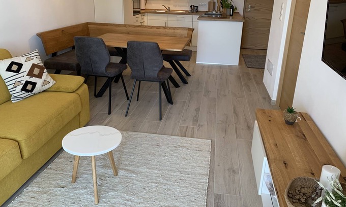 Avelengo Apartment | Holiday apartment Passeier MOUNTAIN & VIEW