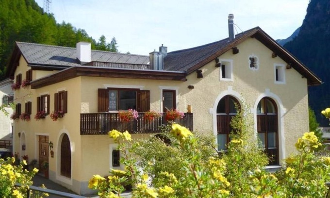 Pontresina Apartment | Holiday apartment Pontresina for 1 - 4 persons with 2 bedrooms - Holiday apartment