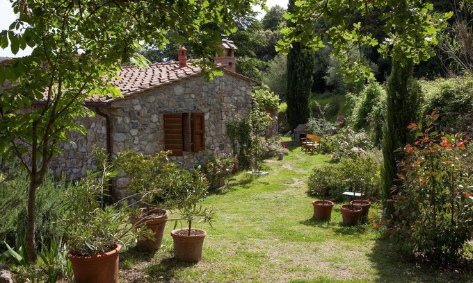 Pomaia Apartment | Holiday apartment Pomaia for 1 - 5 persons with 2 bedrooms - Holiday apartment