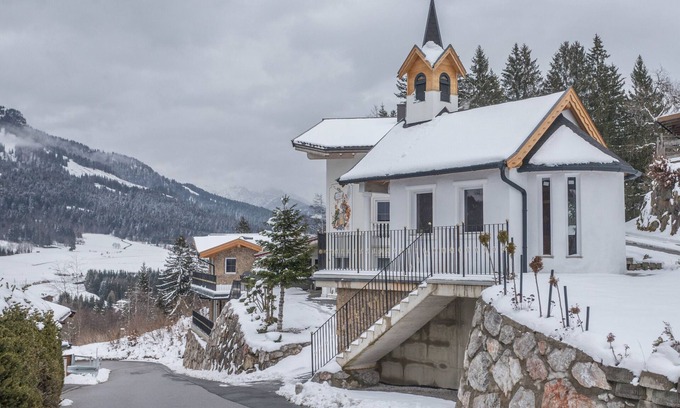 Fieberbrunn Apartment | Holiday Apartment 'Resort Hanni Wilder Kaiser' with Mountain View, Balcony & Wi-Fi
