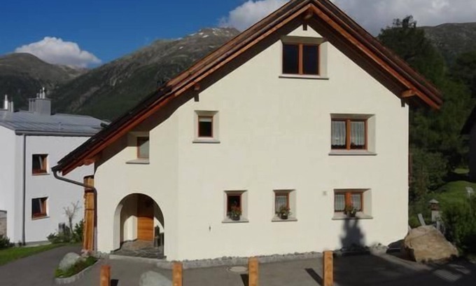 Samedan House | Holiday apartment Samedan for 1 - 5 persons with 2 bedrooms - Holiday house