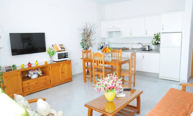 Vecindario Apartment | Holiday apartment Vecindario for 2 - 4 persons with 1 bedroom - Holiday apartment in one or multi-fa