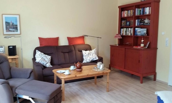 Warwerort Apartment | Holiday apartment Warwerort for 1 - 3 persons with 2 bedrooms - Holiday apartment