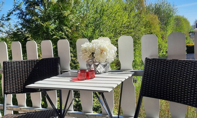 Langballig Apartment | Holiday Apartment "Wikingerland Typ 2 Obergeschoss" with Balcony, Shared Garden & Wi-Fi