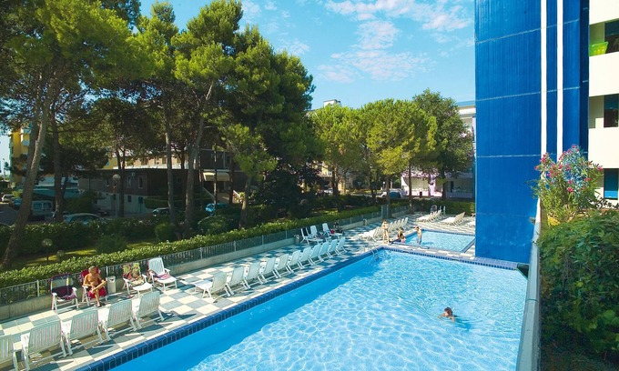 Bibione Apartment | Holiday apartment with balcony and air conditioning