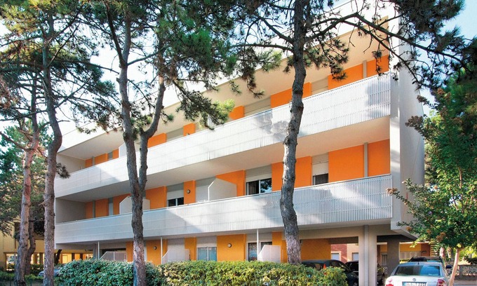 Bibione Apartment | Holiday apartment with balcony and air conditioning