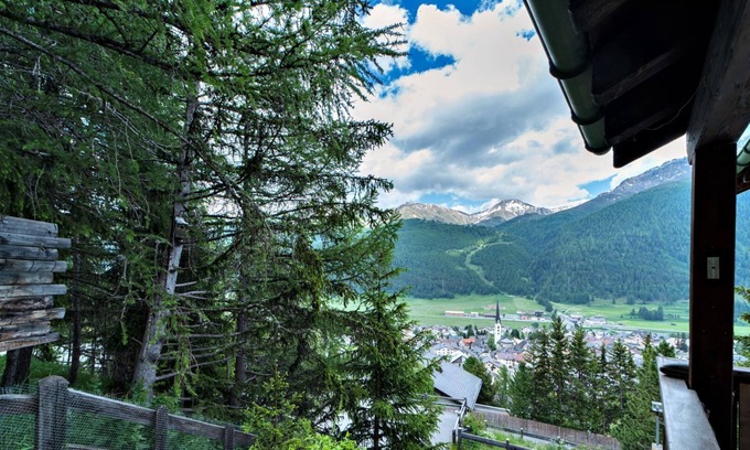Zuoz Apartment | Holiday apartment Zuoz for 5 persons with 2 bedrooms - Holiday apartment