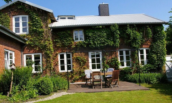 Emmelsbuell-Horsbuell Apartment | Holiday home Rike Comfortable Vacation Home