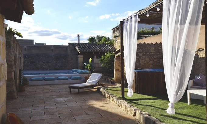 Vilafranca de Bonany House | Holiday house Vilafranca de Bonany for 1 - 6 persons with 3 bedrooms - Holiday home