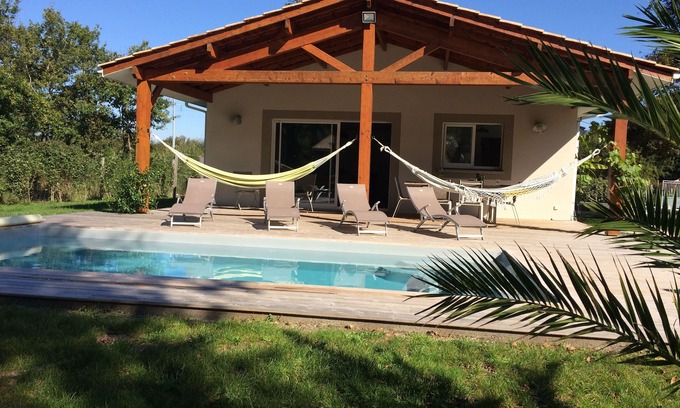 Grayan-Et-L'Hopital Villa | Holiday home with heated swimming pool