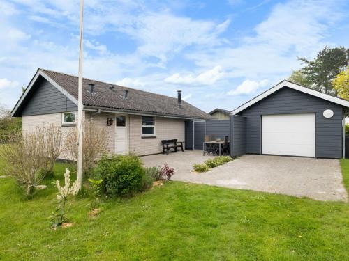 Nordenhuse House | Holiday Home Andine - 250m from the sea by Interhome