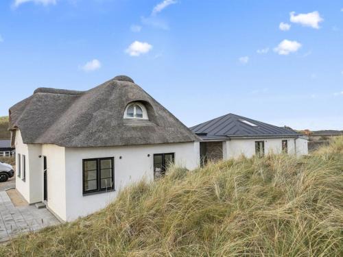 Sondervig House | Holiday Home Annelouise - 100m from the sea by Interhome