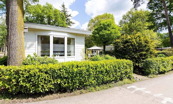 Ede Ski Chalet | ✓ Holiday home at Bospark Ede ✓ Holiday home for 3 persons ✓ Located in Ede (Gelderland) ✓ Holiday park on the Veluwe ✓ Book directly through the park