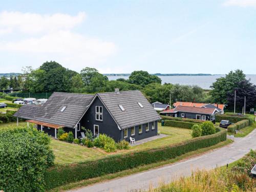 Grønninghoved Strand House | Holiday Home Cajsa - 200m from the sea by Interhome
