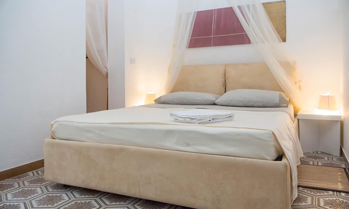 Stintino House | Holiday Home 'Cala Lupo' with Private Terrace, Private Garden and Air Conditioning