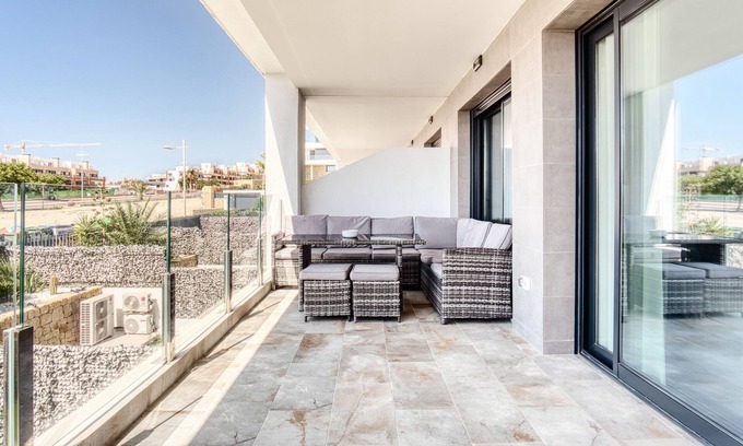 Finestrat House | Holiday Home 'Camporrosso Village' with Mountain View, Wi-Fi and Air Conditioning