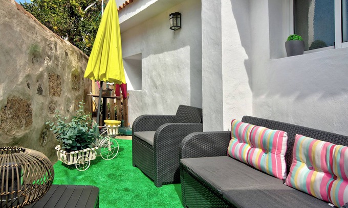 Tejeda House | Holiday Home "Casa del Callejón" with Mountain View, Terrace & Outdoor Shower