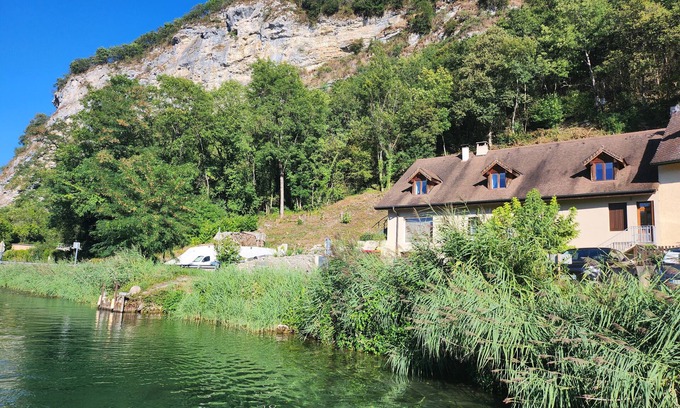 Chanaz House | Holiday Home 'Chez Roger' with Mountain View and Private Terrace