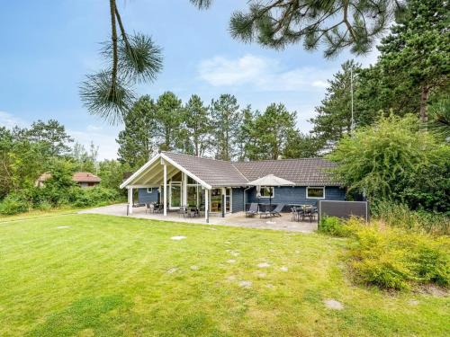 Kramnitse House | Holiday Home Dorde - 600m from the sea by Interhome