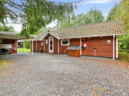 Skygge House | Holiday Home Ellica - 50km from the sea by Interhome
