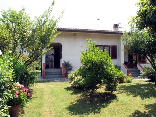 Camaiore House | Holiday Home Emilia by Interhome